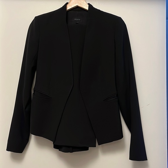 Matching black blazer for black dress pants in my other listing - Picture 1 of 1